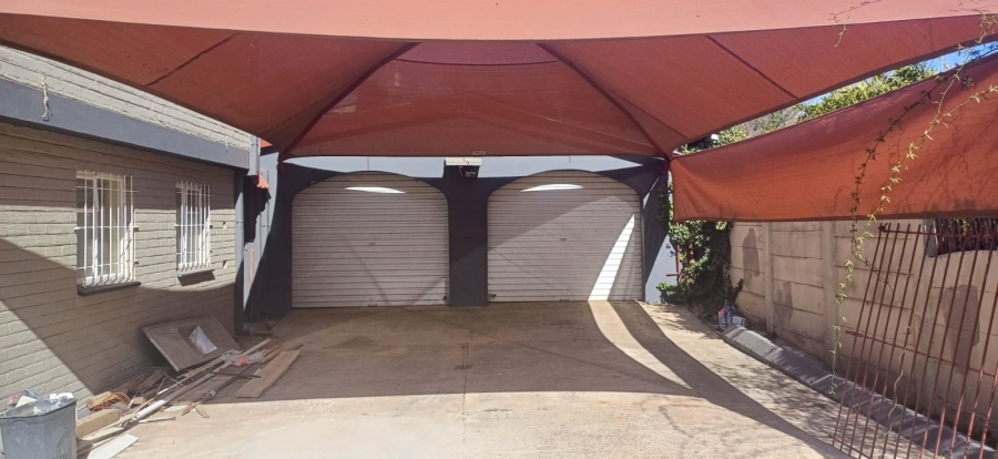 To Let 4 Bedroom Property for Rent in Hospitaalheuwel Free State